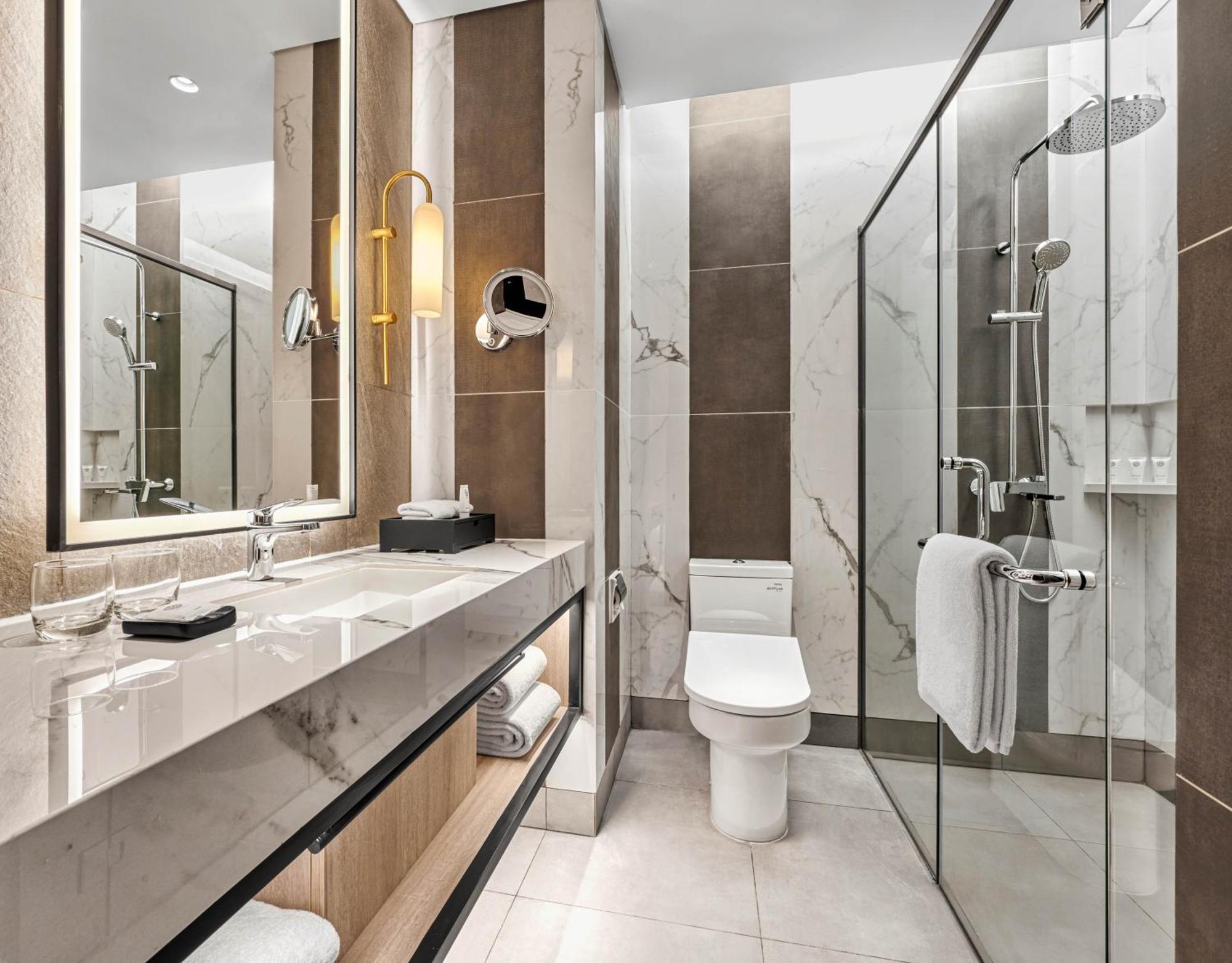 Hyatt Place Makassar Exterior foto
