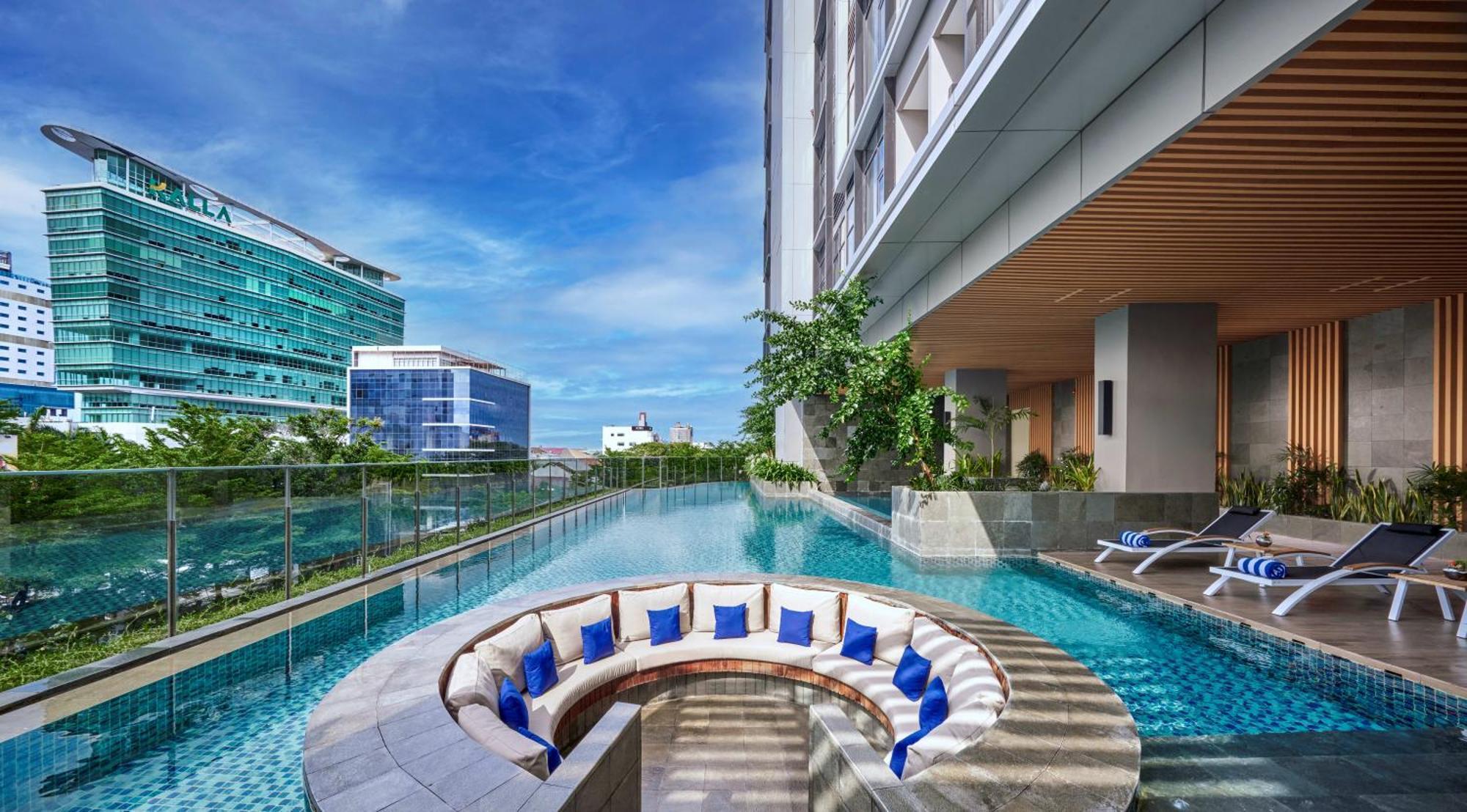Hyatt Place Makassar Exterior foto